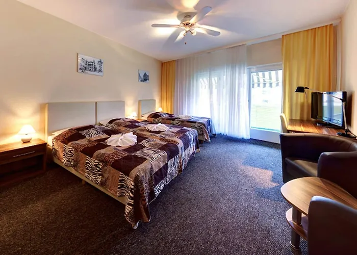 卡尔梅耶酒店 招待所 2*